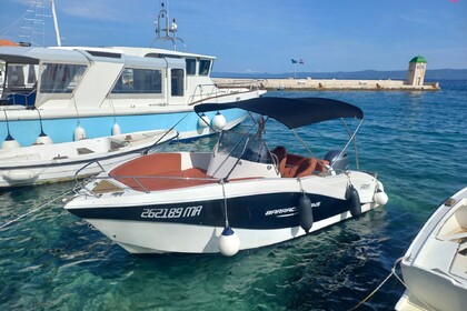 Hire Motorboat Barracuda 545 Makarska