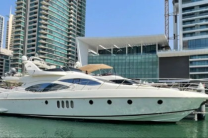 Noleggio Yacht Azimut 68 Dubai