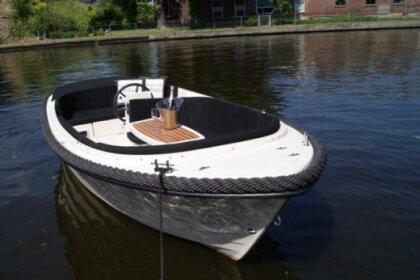 Rental Motorboat Corsiva New Age 570 Zaandam
