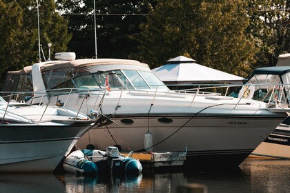 Rental Motor yacht Regal Commodore Toronto