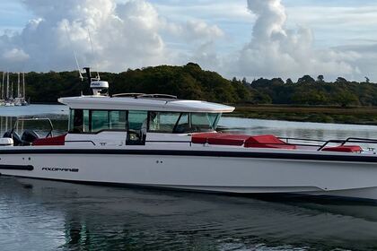 Charter Motorboat  Axopar 37 XC Cross Cabin Gialova