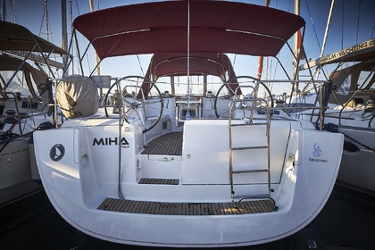 Hire Sailboat Bénéteau Oceanis 46 - 4 cab. Biograd na Moru