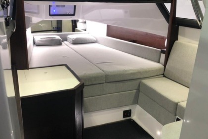 Hyra båt Motorbåt Axopar 37 Stockholm