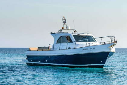 Location Bateau à moteur JET CRAFT 35 Parikiá