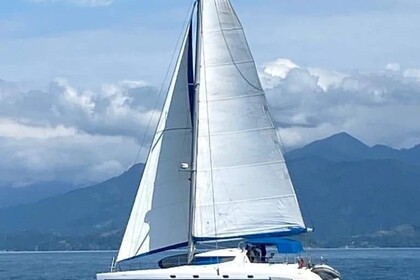 Charter Catamaran Foutaine Pajot Bahia Paraty