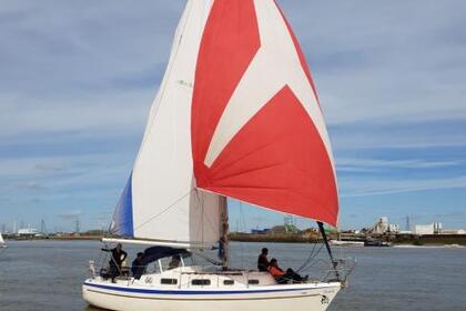 Hire Sailboat Malo 40H London