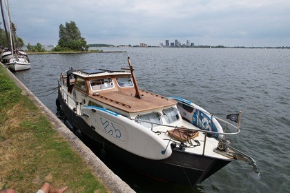 Charter Houseboat Motorschouw Motorschouw Buitenkaag