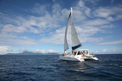 Location Catamaran LEOPARD - ROBERTSON & CAINE Leopard  43 Papeete