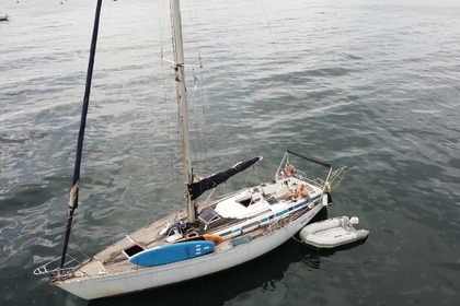 Hire Sailboat Cantiere del pardo Grand soleil 45 Castellammare di Stabia