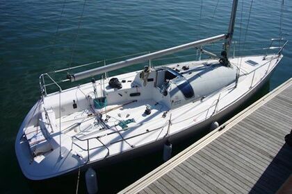 Hire Sailboat JEANNEAU JOD 35 Grimaud