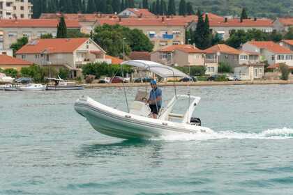 Noleggio Gommone Yachtsport Rib 520 Trogir