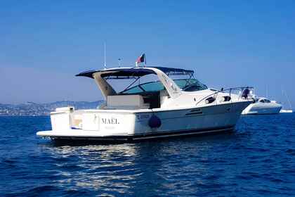 Hire Motorboat RIVIERA OFFSHORE 4000 OPEN Cannes