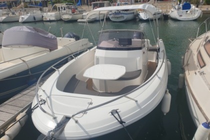Hire Motorboat Pacific Craft Pacific craft Open 670 North shore 2013 Argelès-sur-Mer