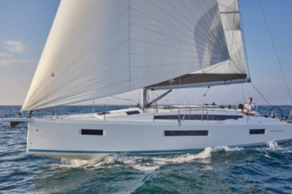Charter Sailboat Jeanneau Sun Odyssey 410 Ibiza