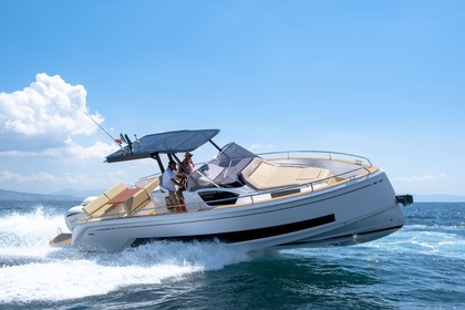 Hire Motorboat Salpa AVANT GARDE Juan les Pins