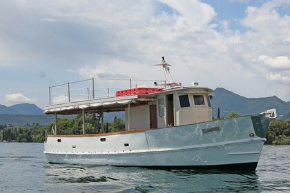 Rental Motorboat Navetta 17 mt Lake Garda