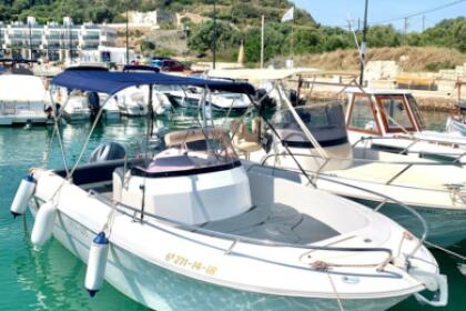 Hire Motorboat Pacific Craft Open 625 Fornells, Minorca