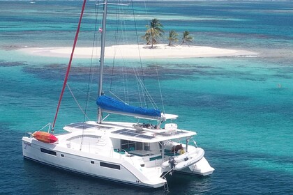 Rental Catamaran Robertson and Caine Leopard 48 Panama