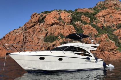 Noleggio Yacht PRINCESS 42 FLY Cannes