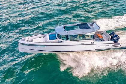 Noleggio Yacht a motore SAXDOR 320 GTC The all-weather machine 2024 İstanbulboğazı