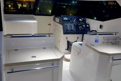 Charter Motorboat Silver Craft 31HT Muscat