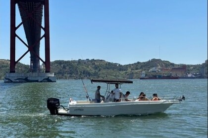 Rental Motorboat Caravelle 230 seahawk Lisbon