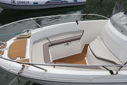 Alquiler Lancha Jeanneau Cap Camarat 6.5 Cc Sète