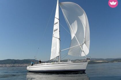 Charter Sailboat BAVARIA 44 Keramoti