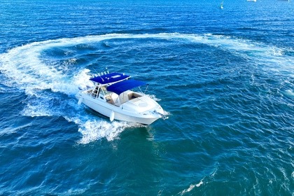 Hire Motorboat Wellcraft Scarab 30 Sport Le Gosier
