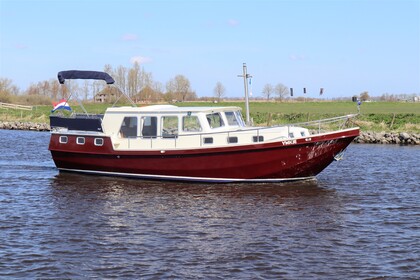 Rental Houseboats Multivlet 1100 Terherne
