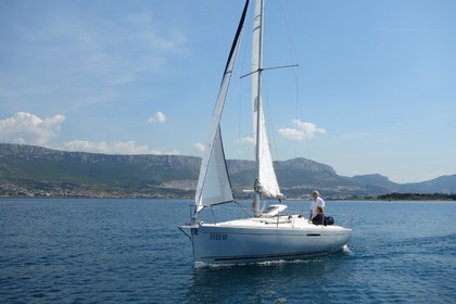 Czarter Jacht żaglowy BENETEAU First 21.7 p Split