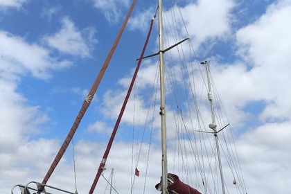 Hire Sailboat Endurance 43 Ferragudo