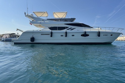 Noleggio Yacht a motore Ferretti 550 Bari