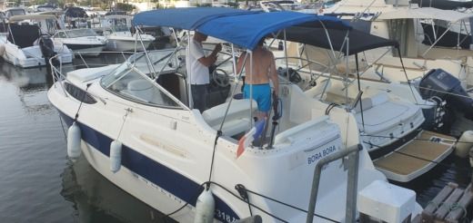 Mandelieu-la-Napoule Motorboat Bayleiner Bayliner 245 alt tag text