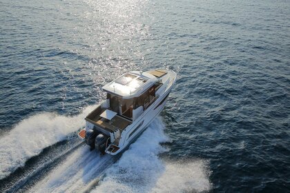 Hire Motorboat Jeanneau Merry Fisher 895 Trogir