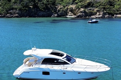 Hire Motorboat Jeanneau Prestige 38 s Hyères