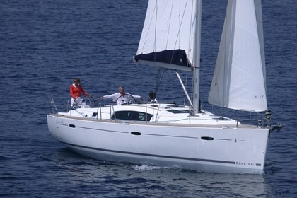 Aluguel Veleiro Bénéteau Oceanis 43 Alimos