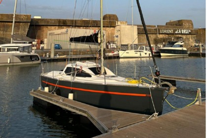 Rental Sailboat Fora Marine Rm 8.80 Lorient