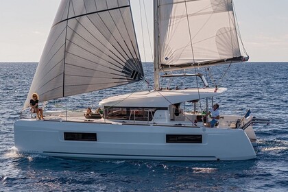 Hire Catamaran LAGOON 40 with watermaker & A/C - PLUS Tortola