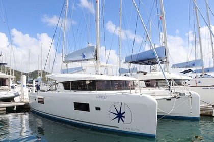 Hire Catamaran Lagoon-Bénéteau Lagoon 42 - 4 + 2 cab. Tortola