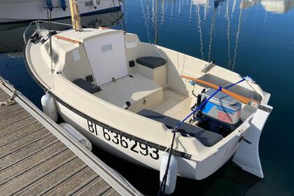 Charter Motorboat Beneteau California 470 Saint-Florent