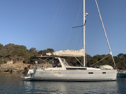 Port de Pollença Sailboat BENETEAU OCEANIS 38 alt tag text