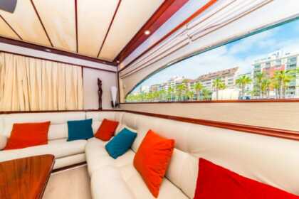 Charter Motor yacht Astondoa Astondoa 72 Ibiza