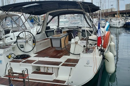 Rental Sailboat Beneteau OCEANIS 45 (3 CAB) Toulon