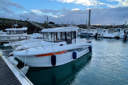 Rental Motorboat Beneteau Barracuda 7 Saint-Quay-Portrieux