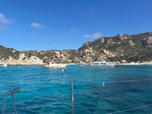 Ла-Маддалена Sailboat Dufour 425 Gran Large alt tag text