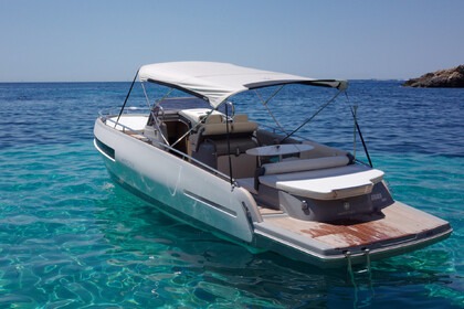 Rental Motorboat Cantieri Invictus Luxury 280gt Ibiza