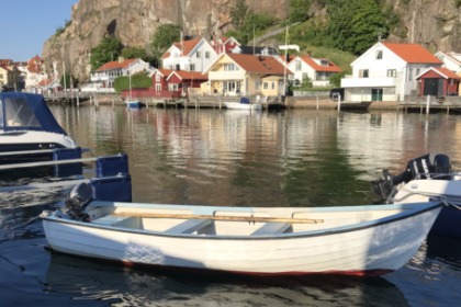Hire Motorboat Koster 46 Fjällbacka