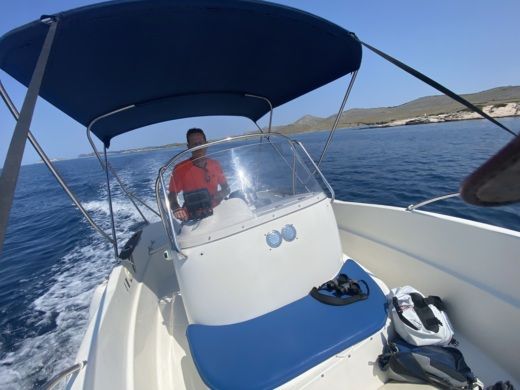 Pakoštane Motorboat QUICKSILVER Flamingo 525 alt tag text