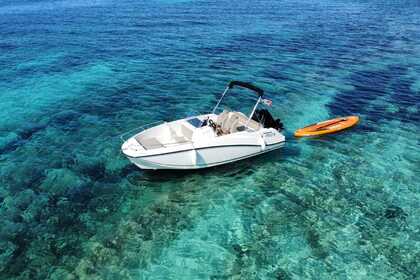 Rental Motorboat Quicksilver Activ 555 Open Le Château-d'Oléron